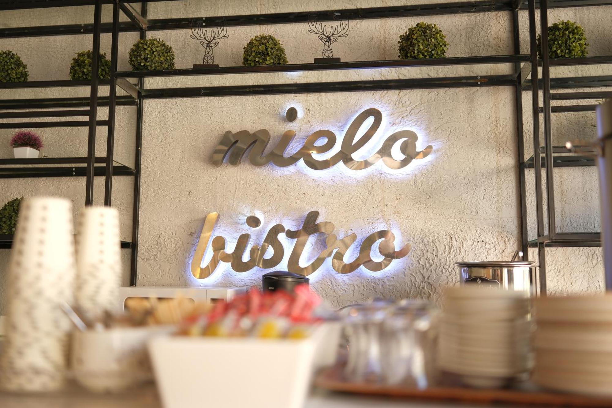 Mielo Lara Hotel Antalya Exteriör bild